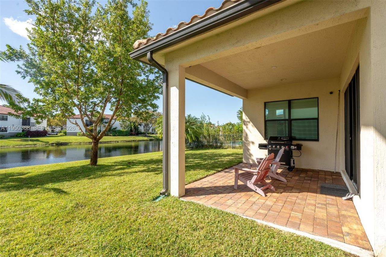 11824 SW 13th Ct, Pembroke Pines, FL 33025 Photo
