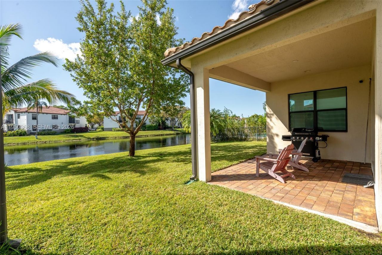 11824 SW 13th Ct, Pembroke Pines, FL 33025 Photo