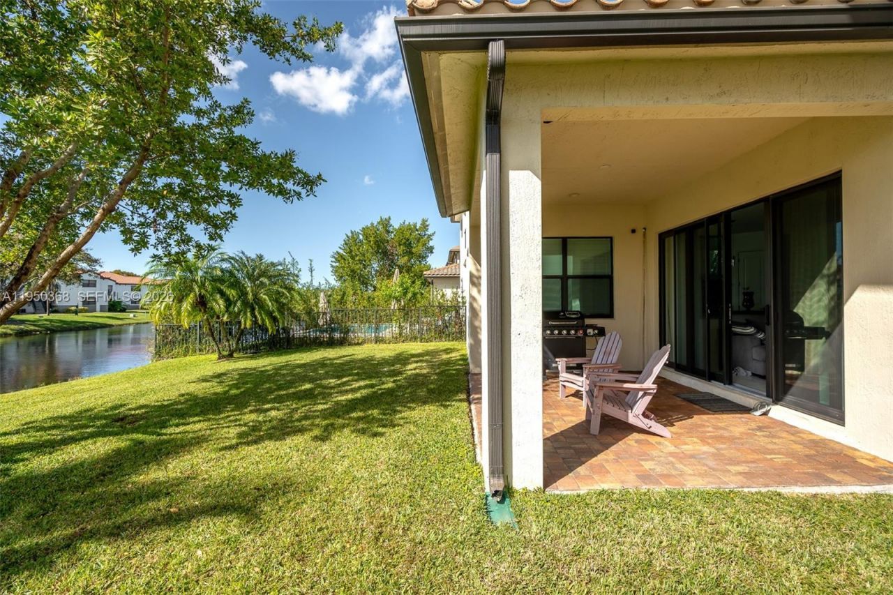 11824 SW 13th Ct, Pembroke Pines, FL 33025 Photo