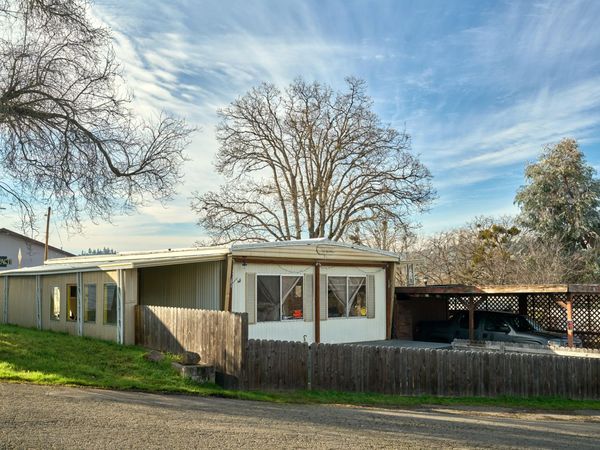 421 Stevens Road, Unit 14, Eagle Point, OR 97524