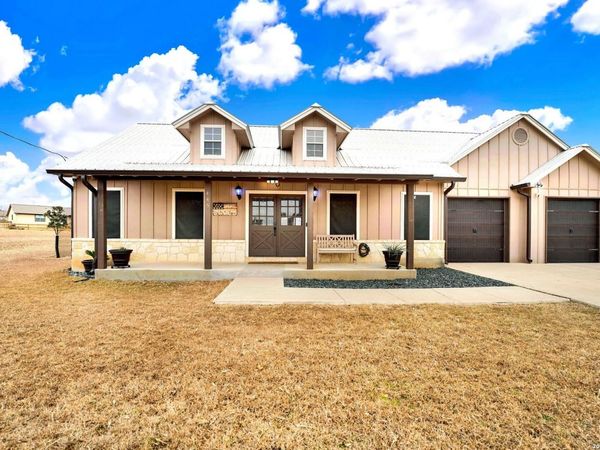 445 Spanish Grant, Bandera, TX 78003