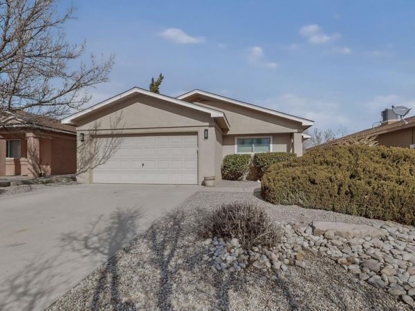 705 Santa Fe Meadows Drive NE, Rio Rancho, NM 87144