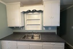 1510 Hudson Road photo 4