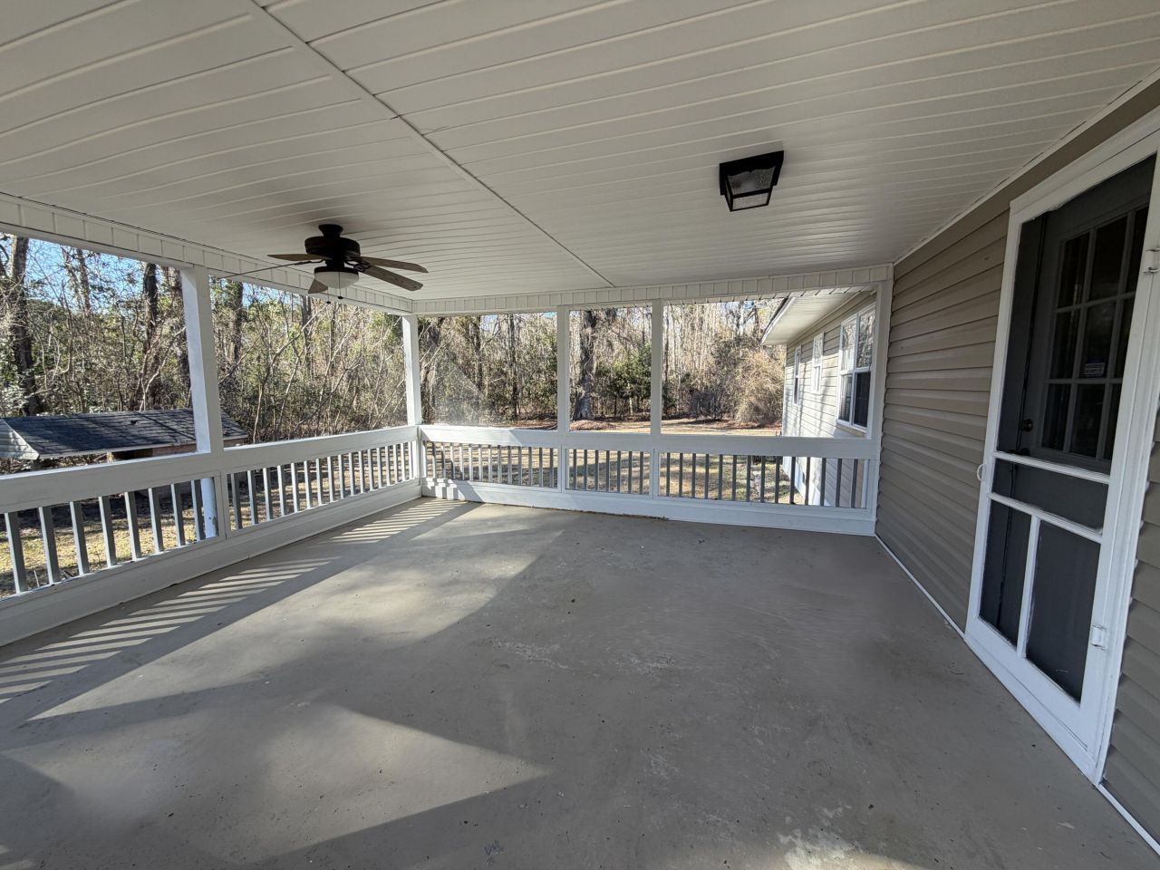 1510 Hudson Road Photo 8