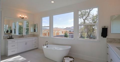 5638 Lakepointe Dr, Rocklin, CA 95677 Photo