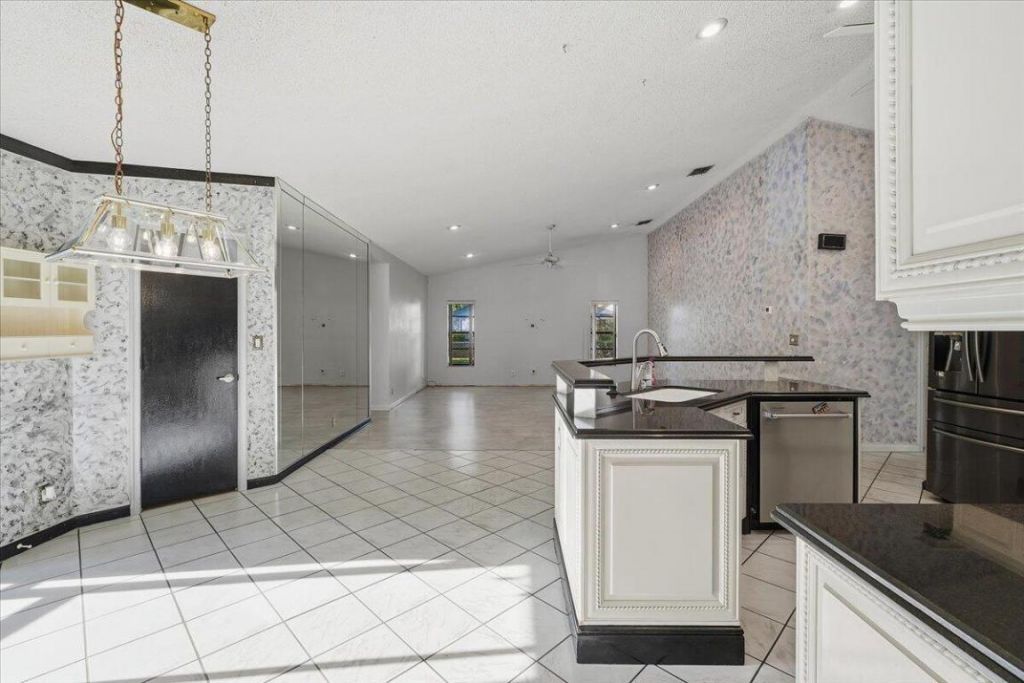 8870 NW 49th Drive, Coral Springs, FL 33067 Photo