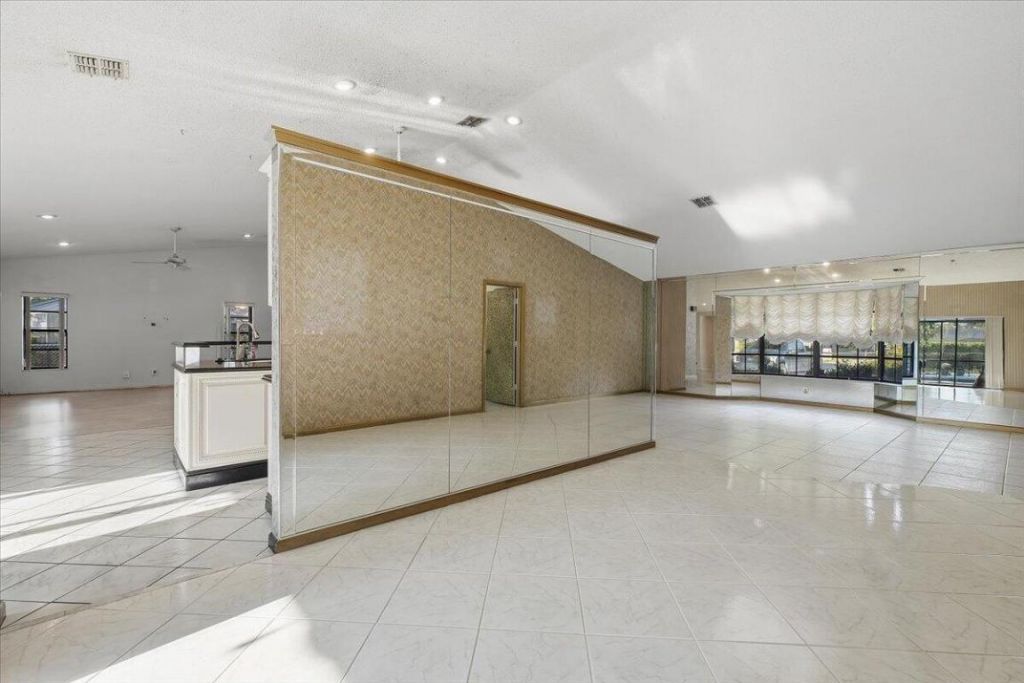 8870 NW 49th Drive, Coral Springs, FL 33067 Photo