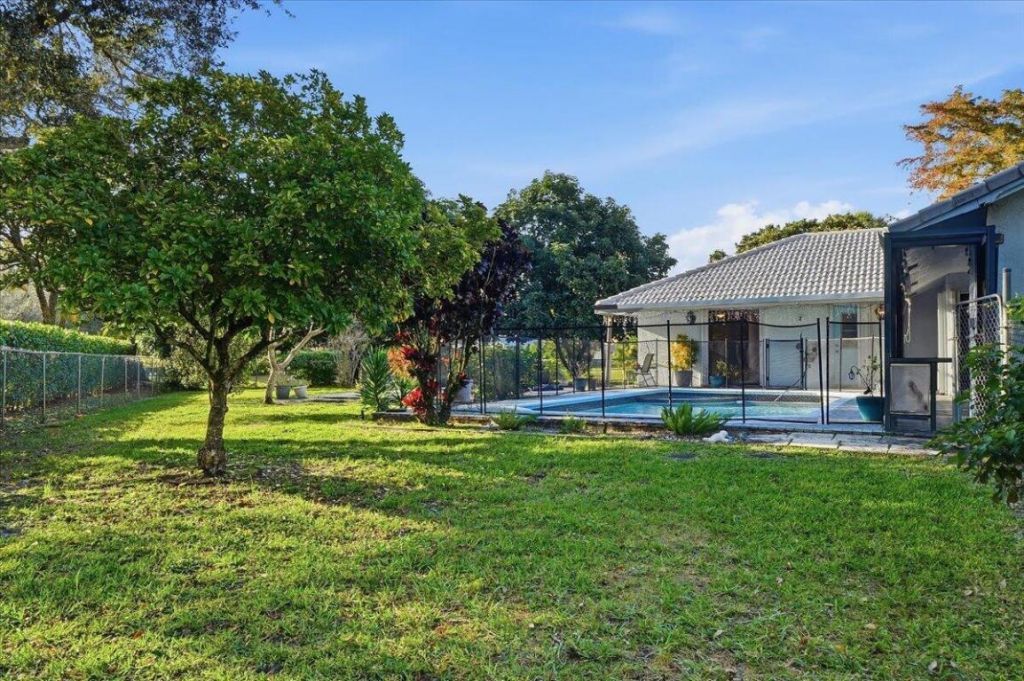 8870 NW 49th Drive, Coral Springs, FL 33067 Photo