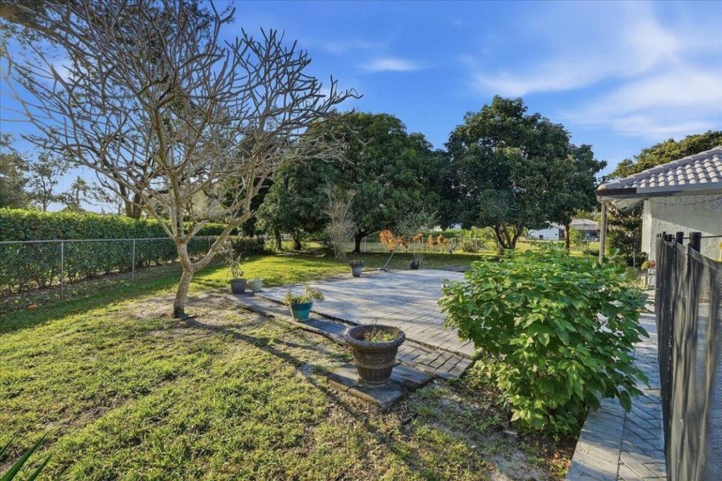 8870 NW 49th Drive, Coral Springs, FL 33067 Photo