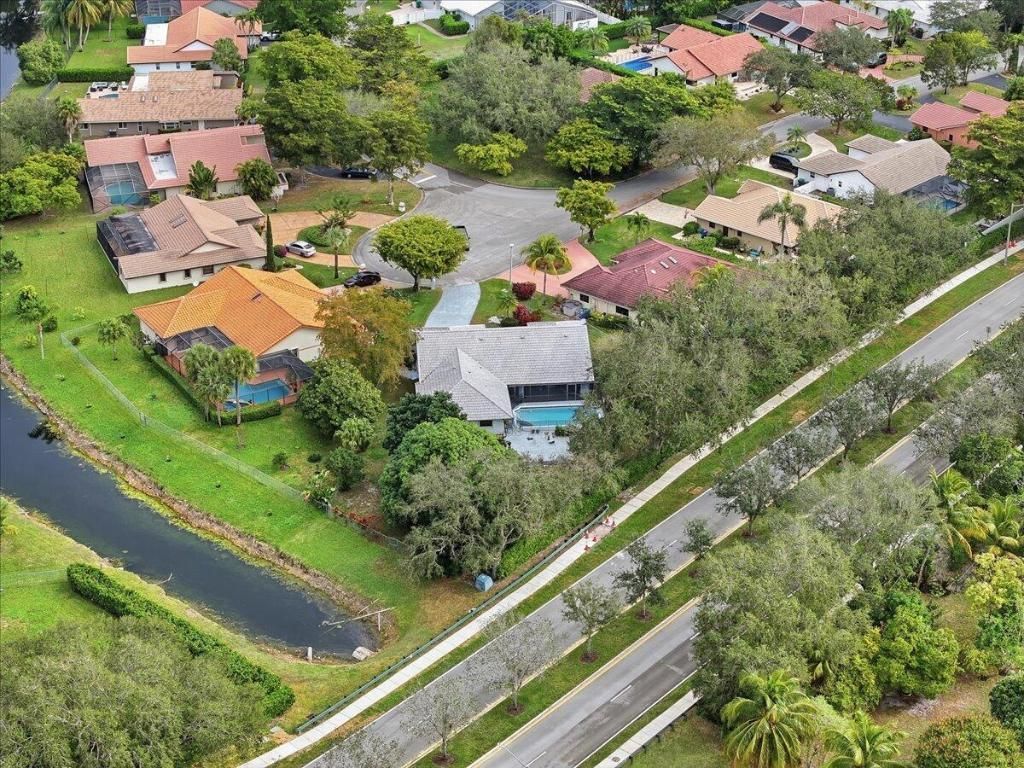 8870 NW 49th Drive, Coral Springs, FL 33067 Photo