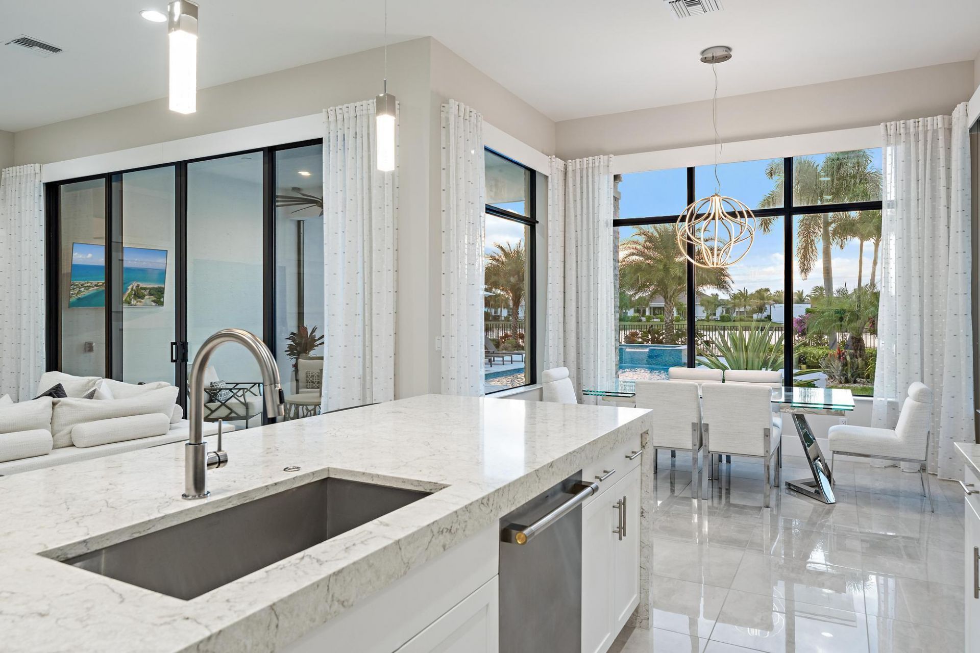 9243 Coral Isles Circle, Palm Beach Gardens, FL 33412 Photo