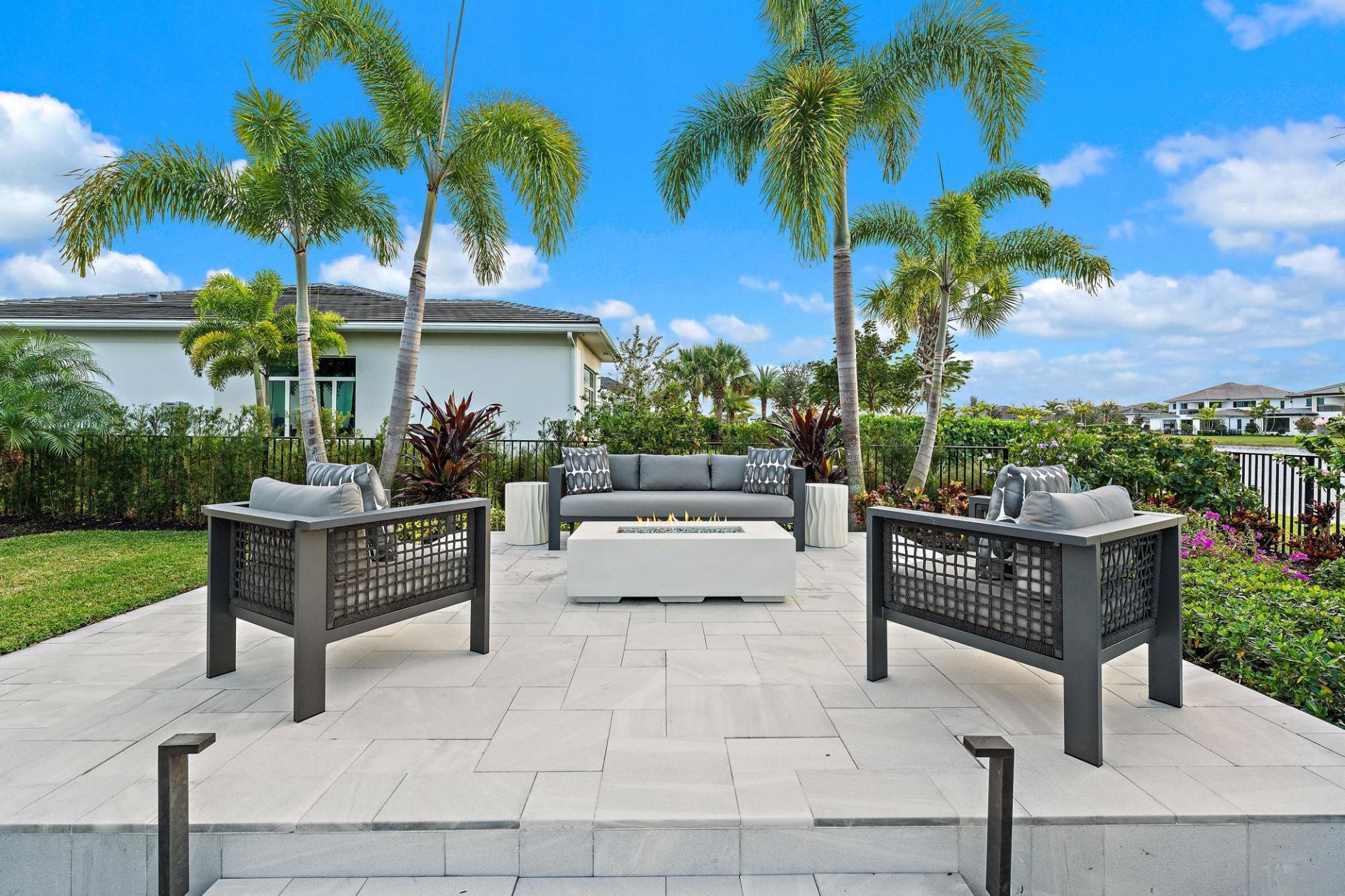 9243 Coral Isles Circle, Palm Beach Gardens, FL 33412 Photo