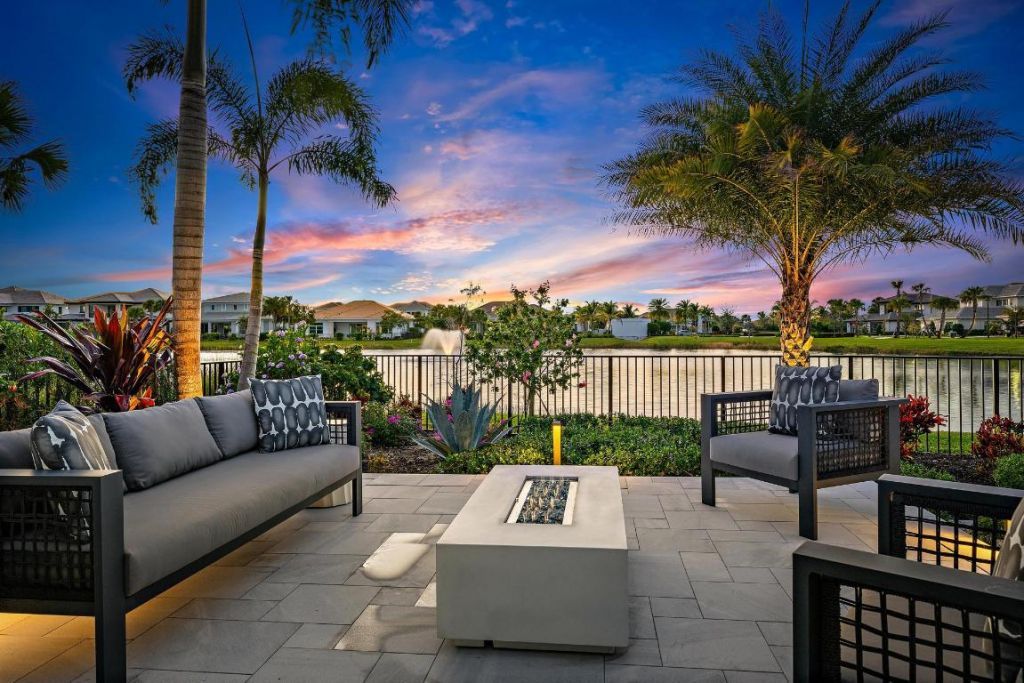 9243 Coral Isles Circle, Palm Beach Gardens, FL 33412 Photo