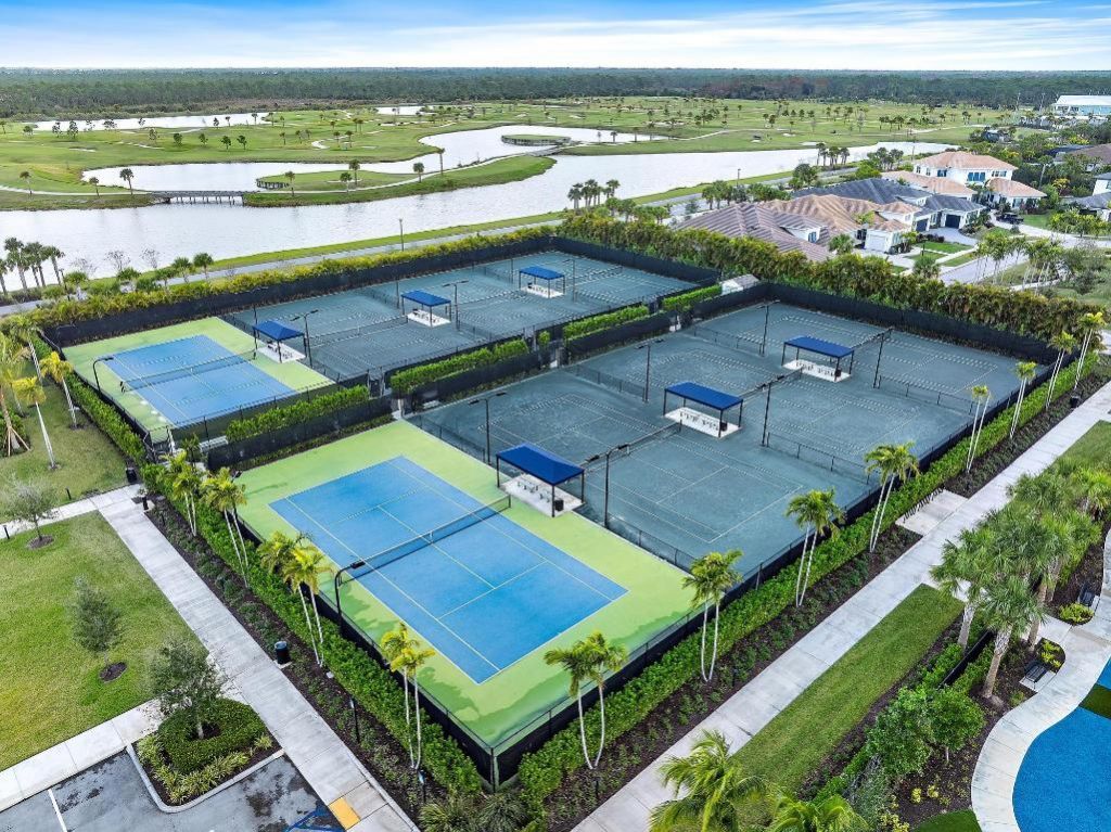 9243 Coral Isles Circle, Palm Beach Gardens, FL 33412 Photo