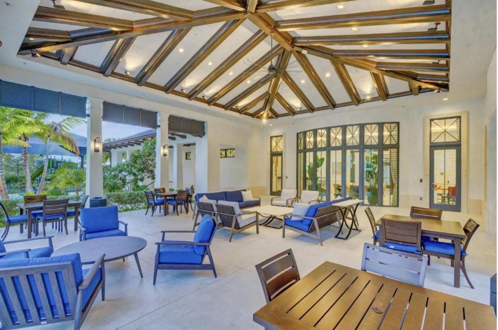 9243 Coral Isles Circle, Palm Beach Gardens, FL 33412 Photo