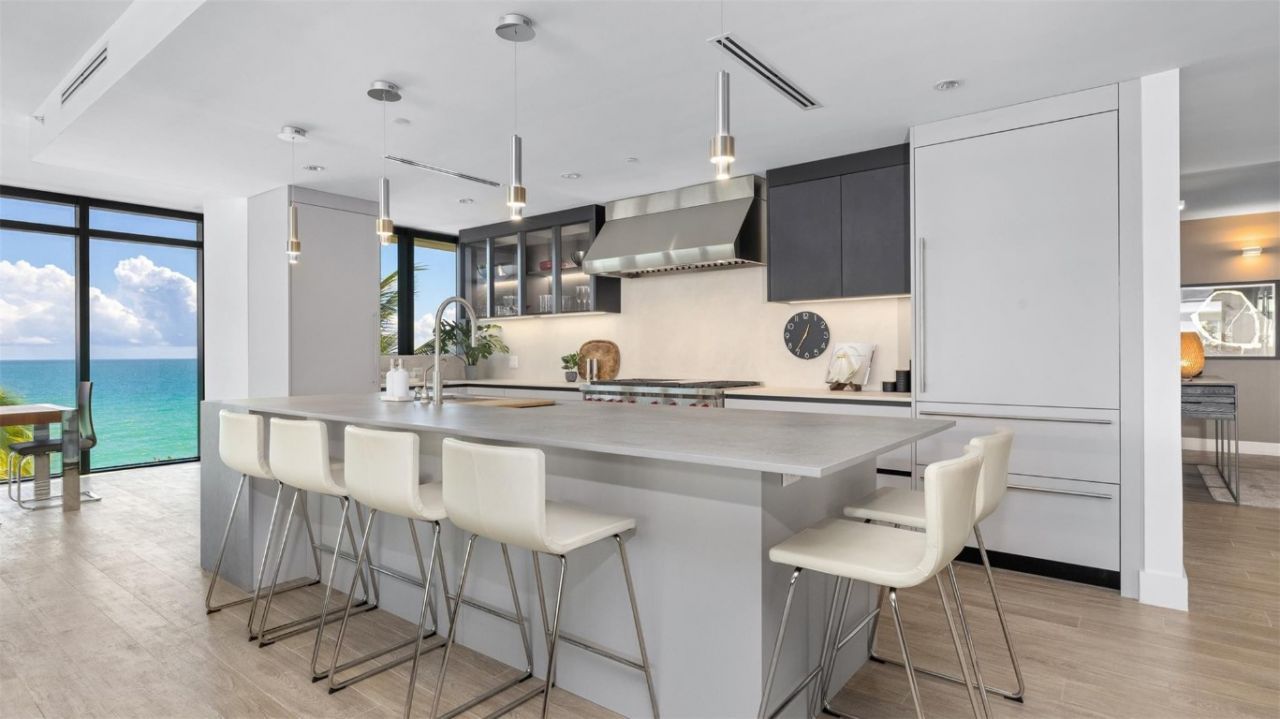 2205 S Surf Road, Unit 4B, Hollywood, FL 33019 Photo