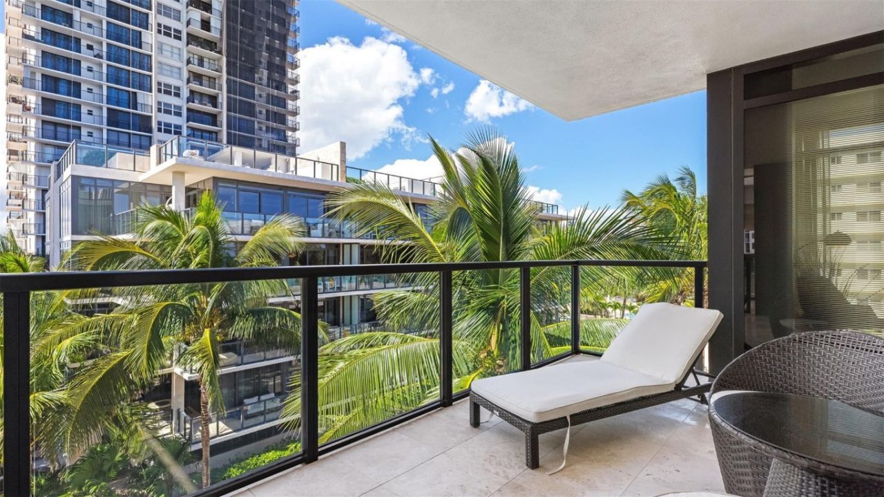 2205 S Surf Road, Unit 4B, Hollywood, FL 33019 Photo