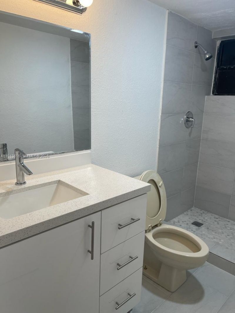 4550 NW 9th St , Unit 801E, Miami, FL 33126 Photo