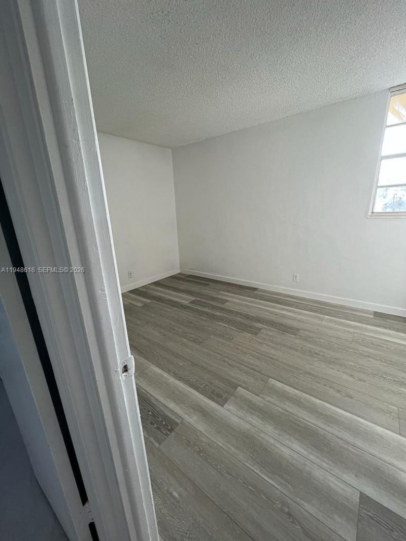 4550 NW 9th St , Unit 801E, Miami, FL 33126 Photo