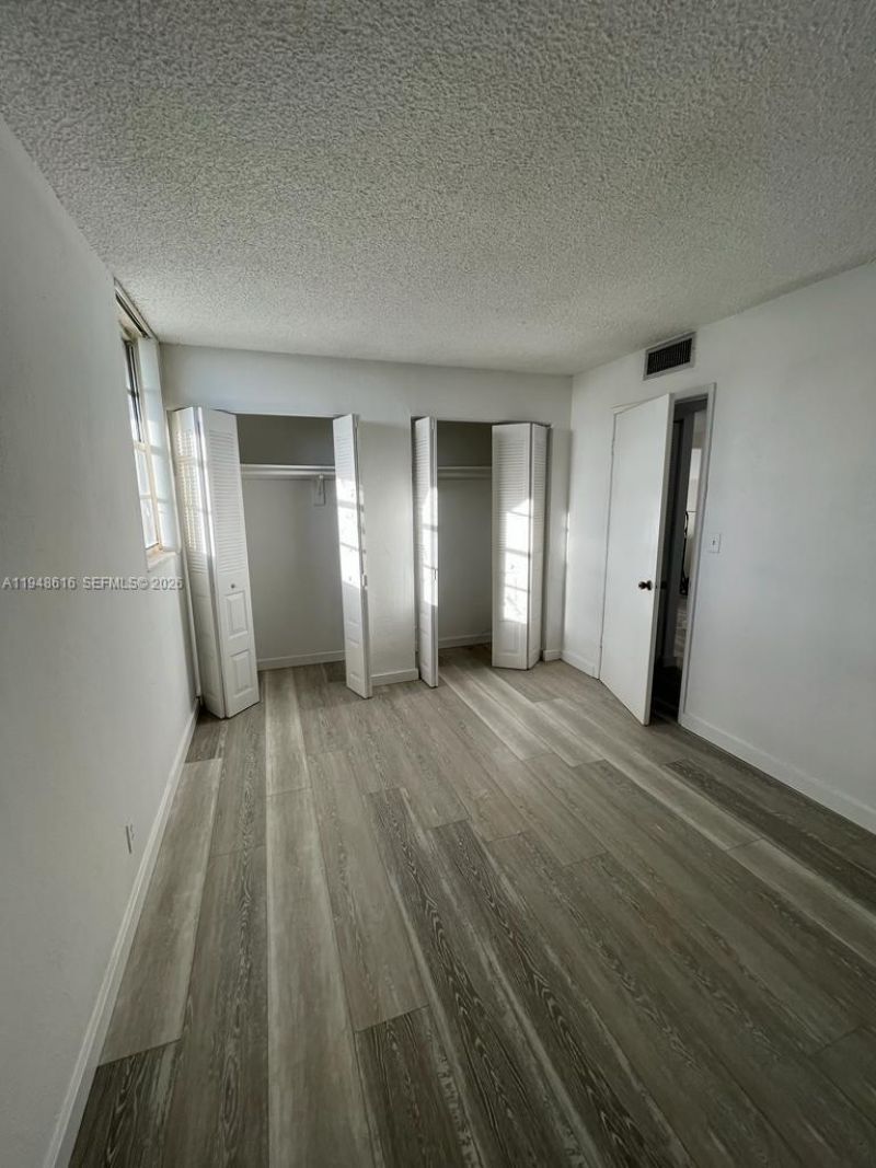 4550 NW 9th St , Unit 801E, Miami, FL 33126 Photo