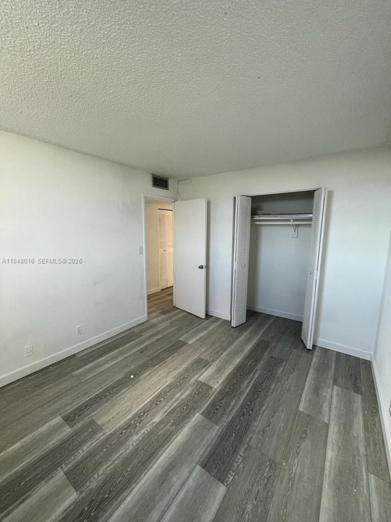 4550 NW 9th St , Unit 801E, Miami, FL 33126 Photo