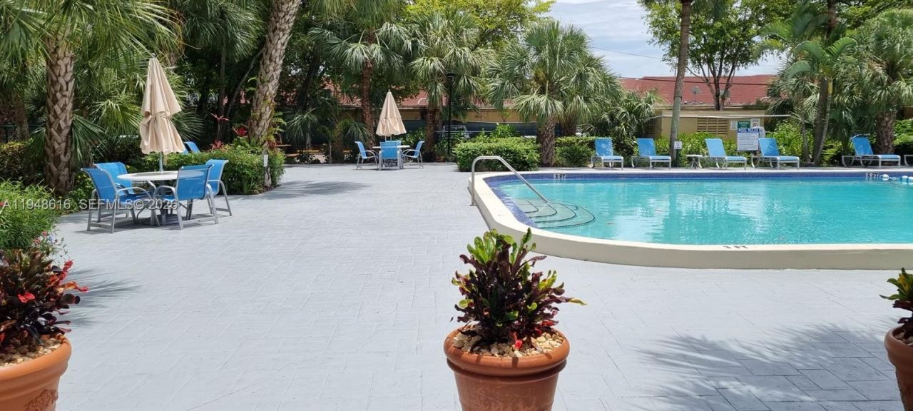 4550 NW 9th St , Unit 801E, Miami, FL 33126 Photo