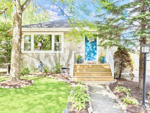 210 3rd Street, Downers Grove, IL 60515