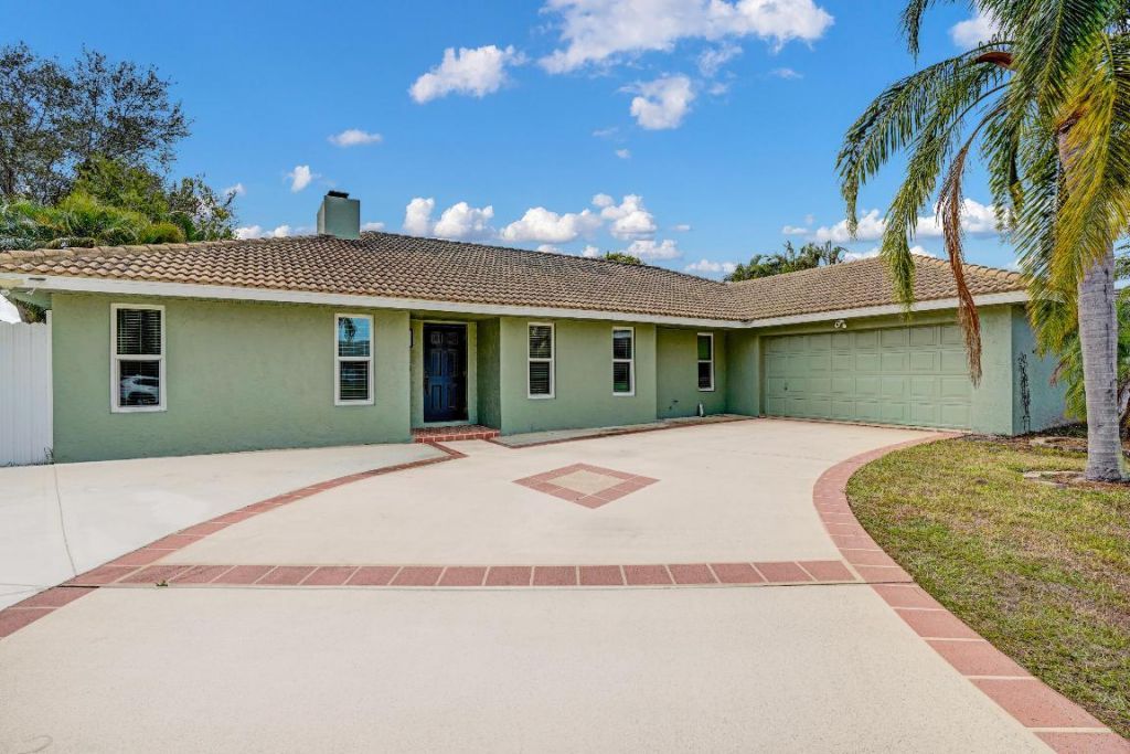 1826 SE Greendon Avenue, Port Saint Lucie, FL 34953 Photo