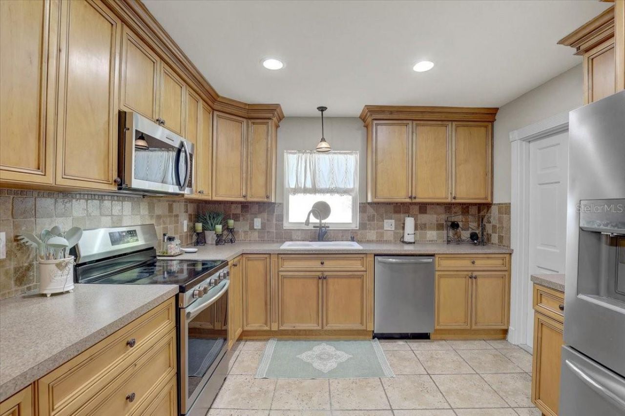 6490 Cedarbrook Drive S, Pinellas Park, FL 33782 Photo