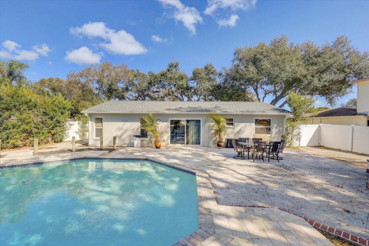 6490 Cedarbrook Drive S, Pinellas Park, FL 33782 Photo