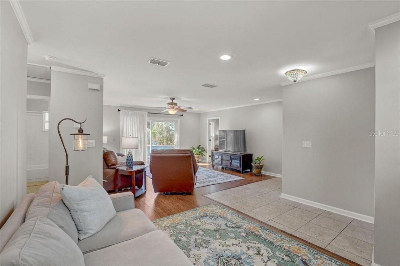 6490 Cedarbrook Drive S, Pinellas Park, FL 33782 Photo