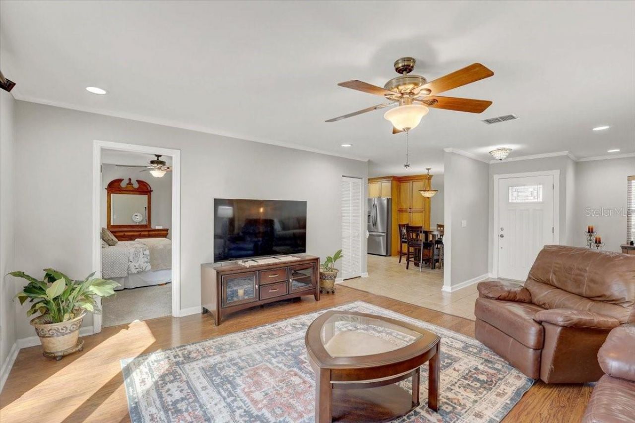 6490 Cedarbrook Drive S, Pinellas Park, FL 33782 Photo