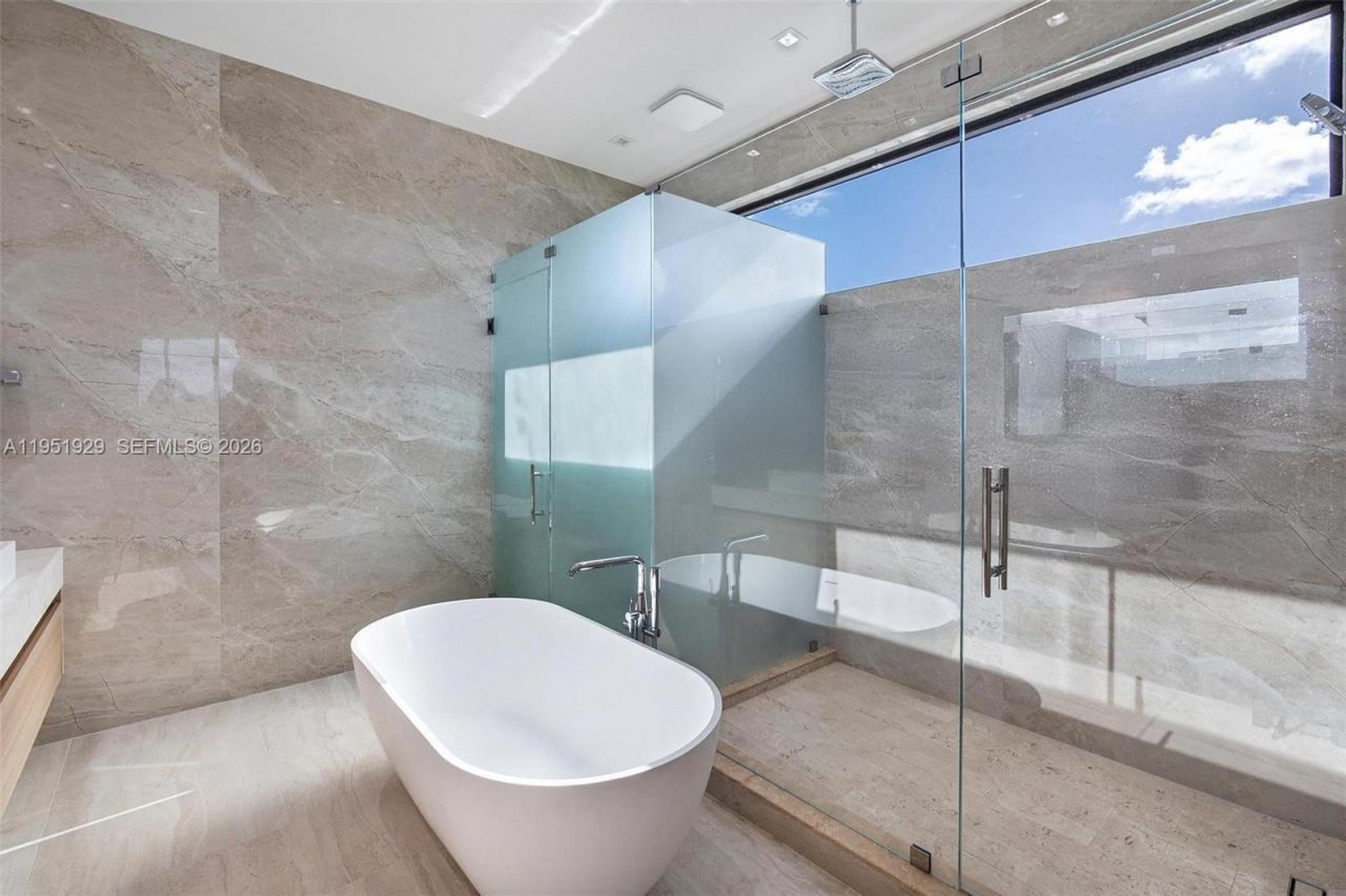 340 SW 20th Road, Miami, FL 33129 Photo