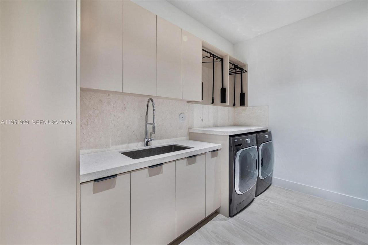 340 SW 20th Road, Miami, FL 33129 Photo