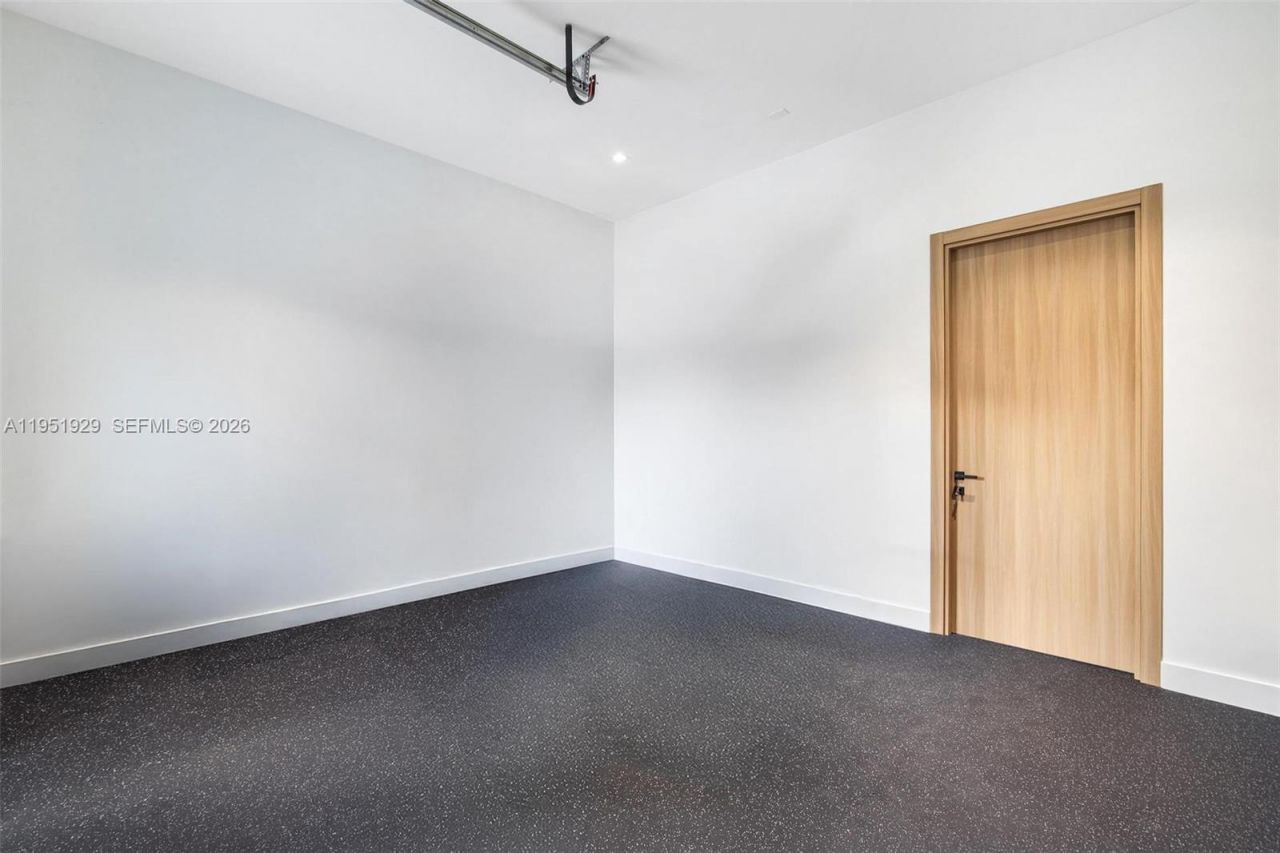 340 SW 20th Road, Miami, FL 33129 Photo