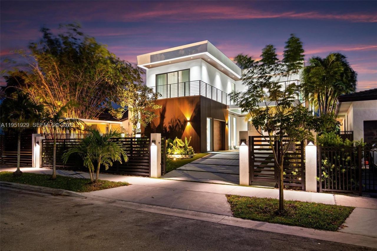 340 SW 20th Road, Miami, FL 33129 Photo