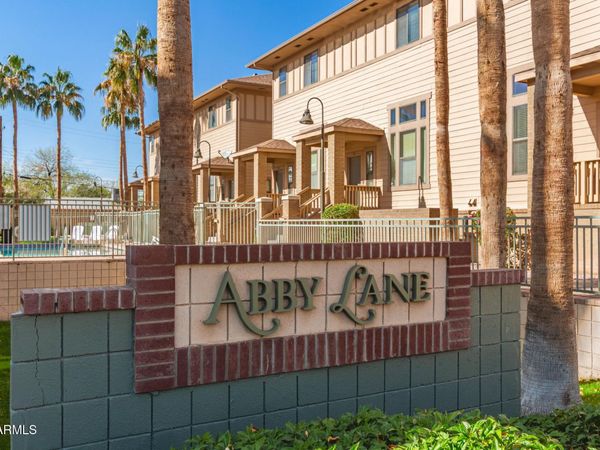 728 S BECK Avenue, Tempe, AZ 85281