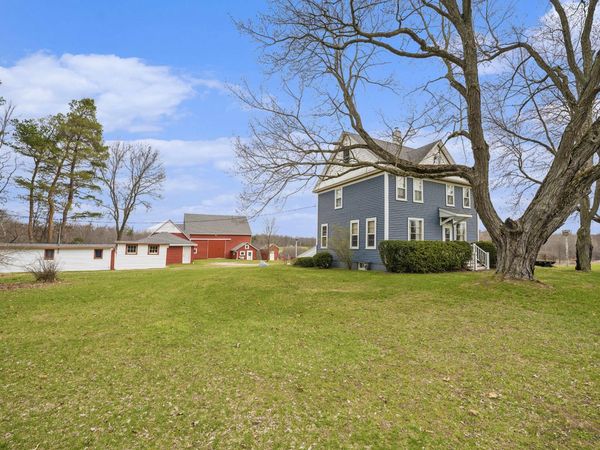 5233 124th Avenue, Fennville, MI 49408