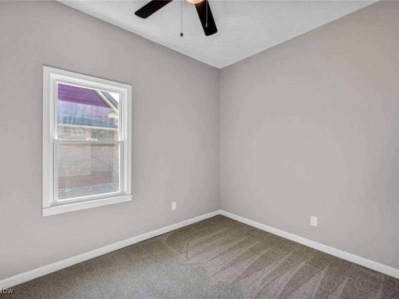 3282 W 38th Street, Cleveland, OH 44109 Photo 14