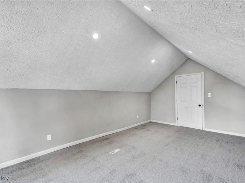 3282 W 38th Street, Cleveland, OH 44109 Photo 27