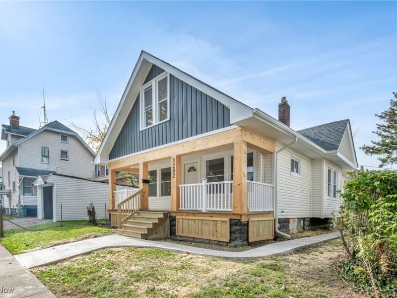 3282 W 38th Street, Cleveland, OH 44109 Photo 3