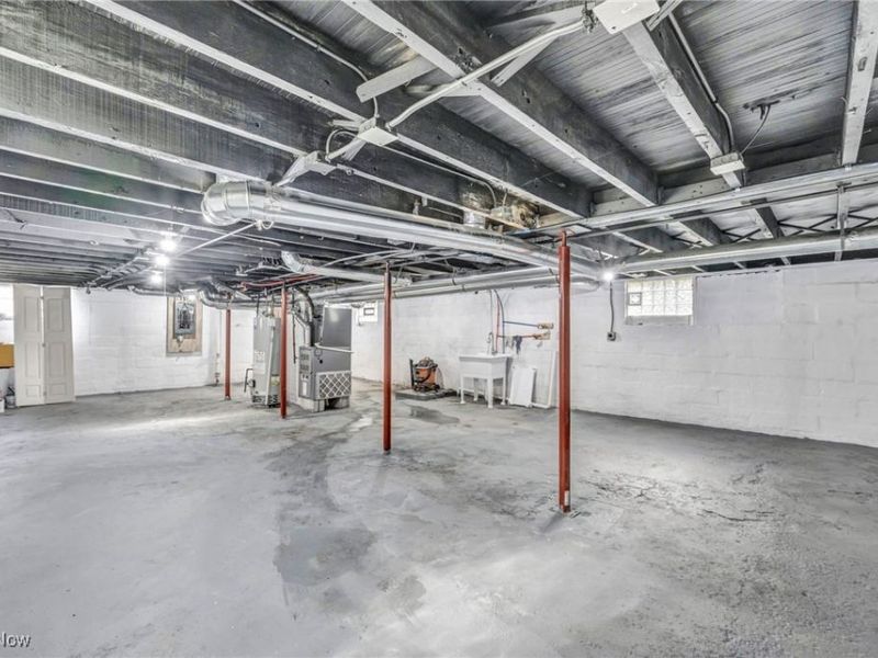 3282 W 38th Street, Cleveland, OH 44109 Photo 38