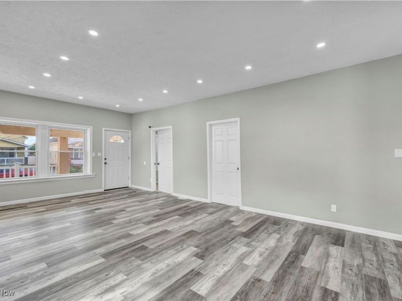 3282 W 38th Street, Cleveland, OH 44109 Photo 9