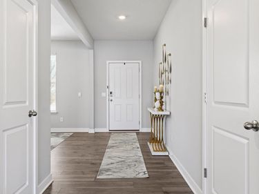 1663 Oak Creek Drive, Chaska, MN 55318