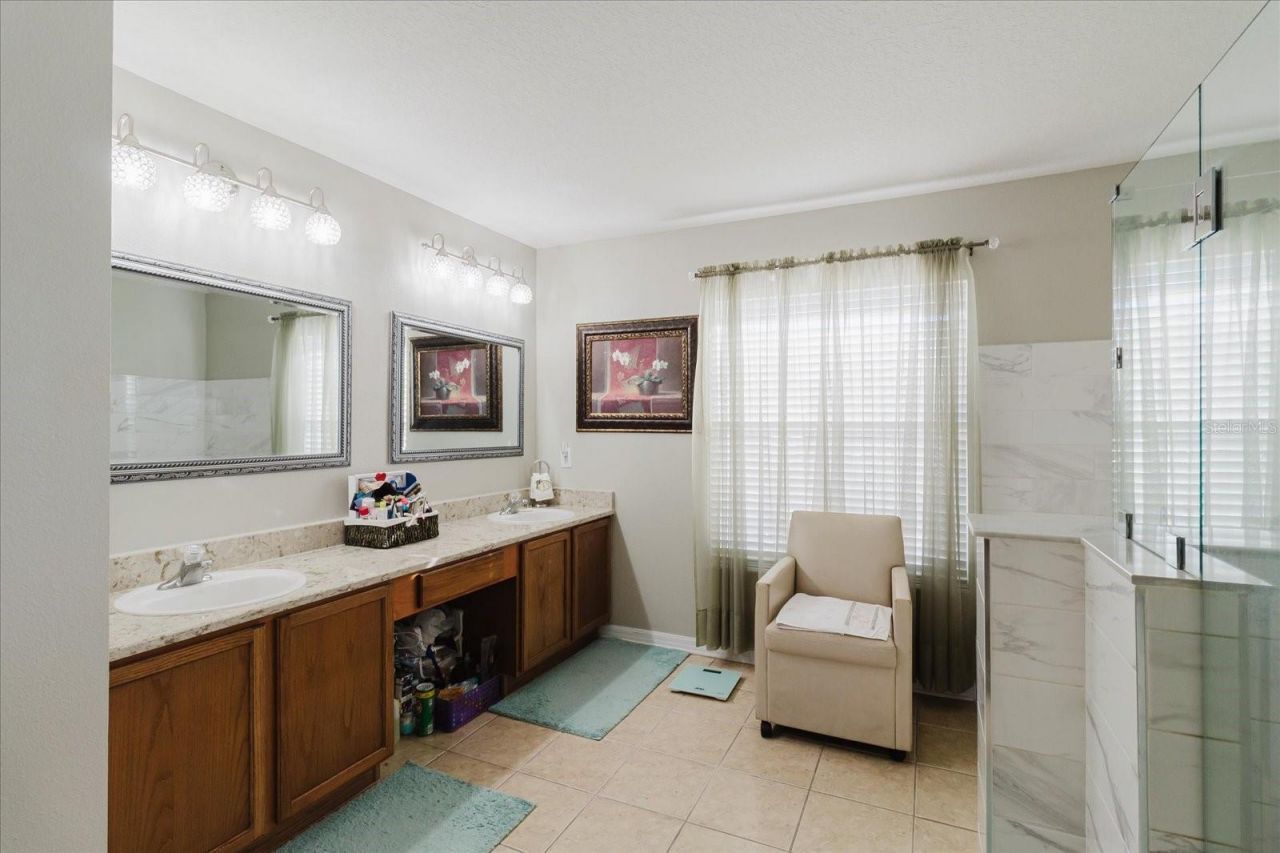 2717 Avon River Drive, Valrico, FL 33596 Photo