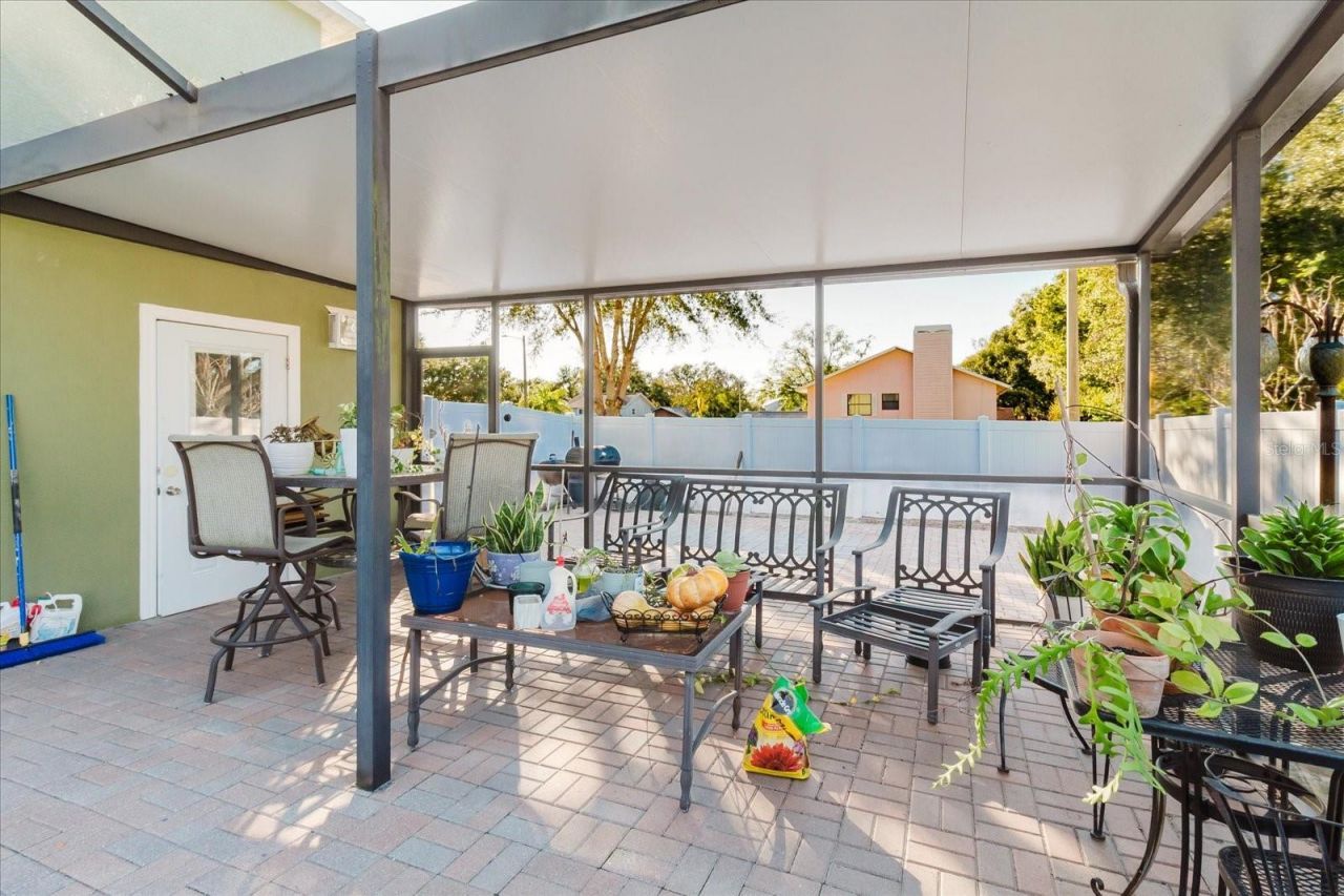 2717 Avon River Drive, Valrico, FL 33596 Photo