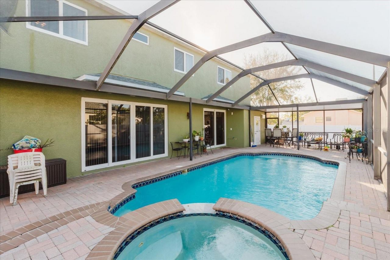 2717 Avon River Drive, Valrico, FL 33596 Photo