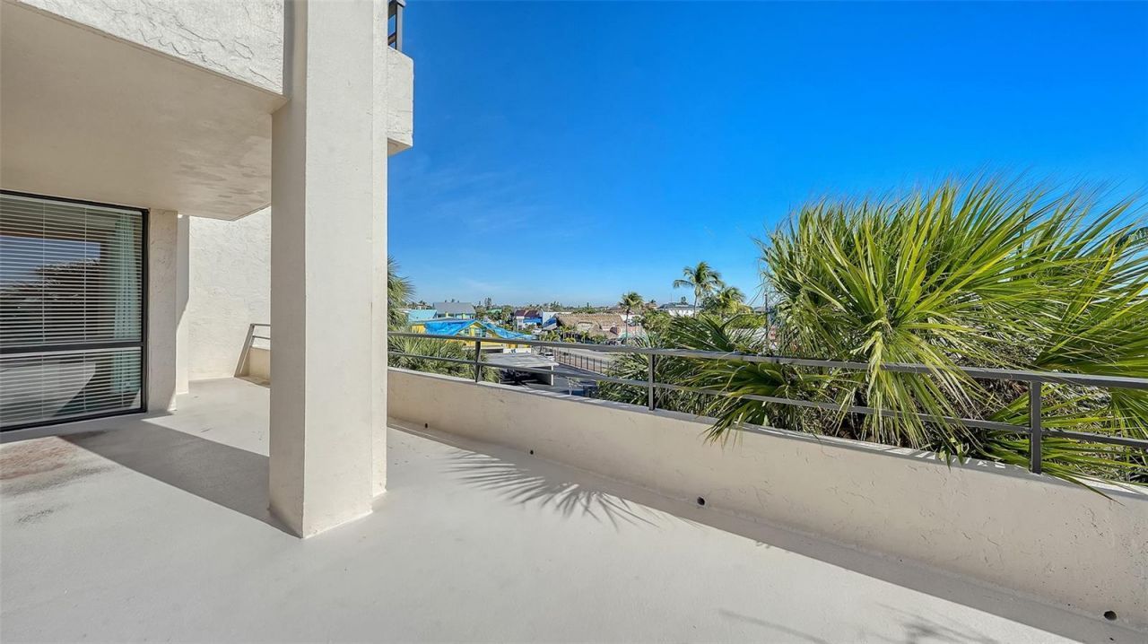 5300 Ocean Boulevard, Unit 301, Sarasota, FL 34242 Photo