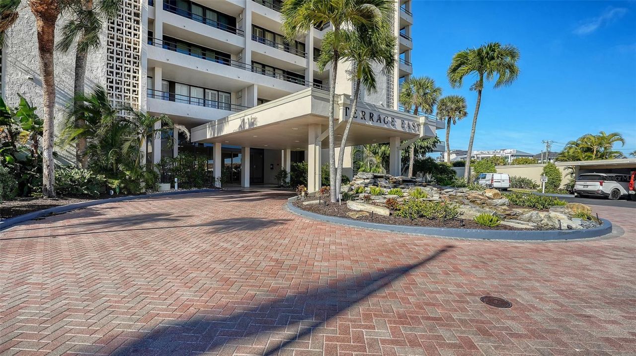 5300 Ocean Boulevard, Unit 301, Sarasota, FL 34242 Photo