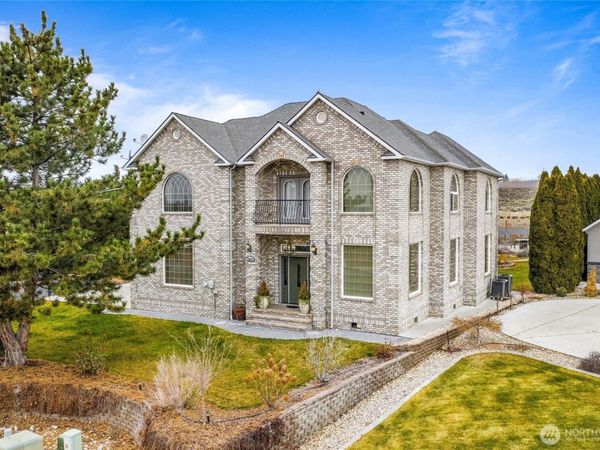 19678 Fairway Drive NW, Soap Lake, WA 98851